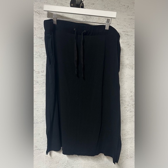 St. John's Bay Dresses & Skirts - St. John's Bay Black Midi Skirt
